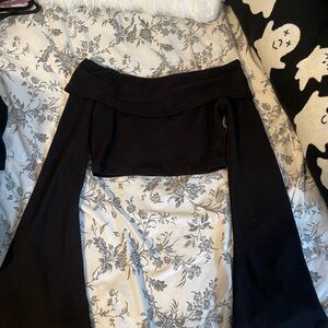 S - Black Off-Shoulder with Flared Long Sleeve (Cropped Top)